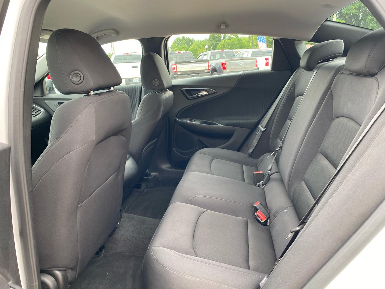 Chevrolet Malibu 4dr Sdn LS w/1FL 2025