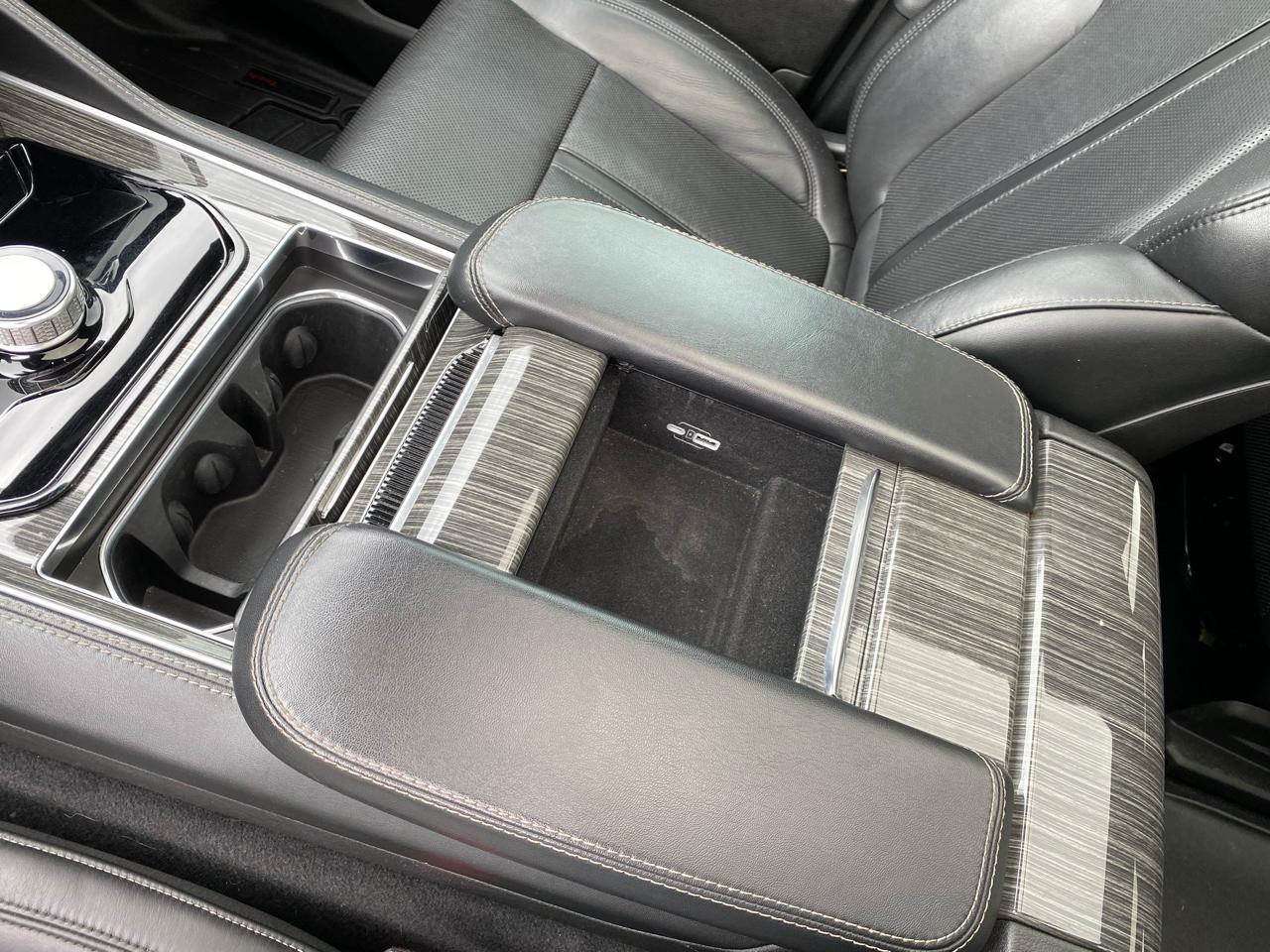 Jeep Wagoneer Series II 4x4 2022
