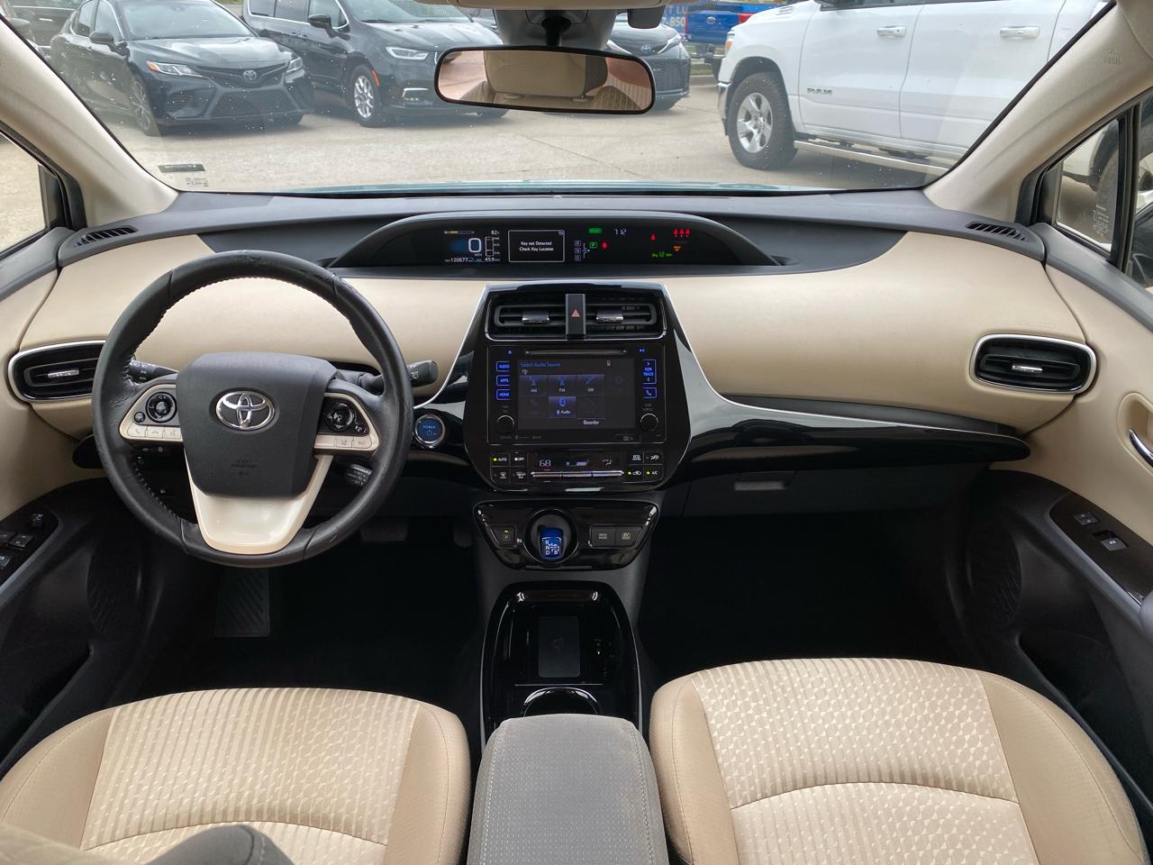 Toyota Prius Three Touring (Natl) 2018