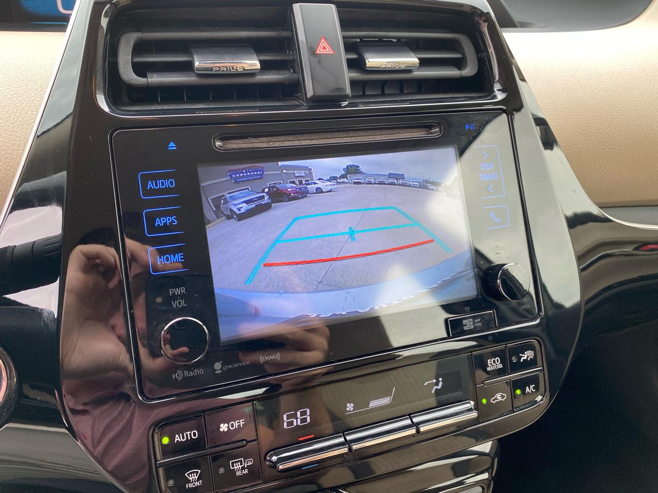 Toyota Prius Three Touring (Natl) 2018