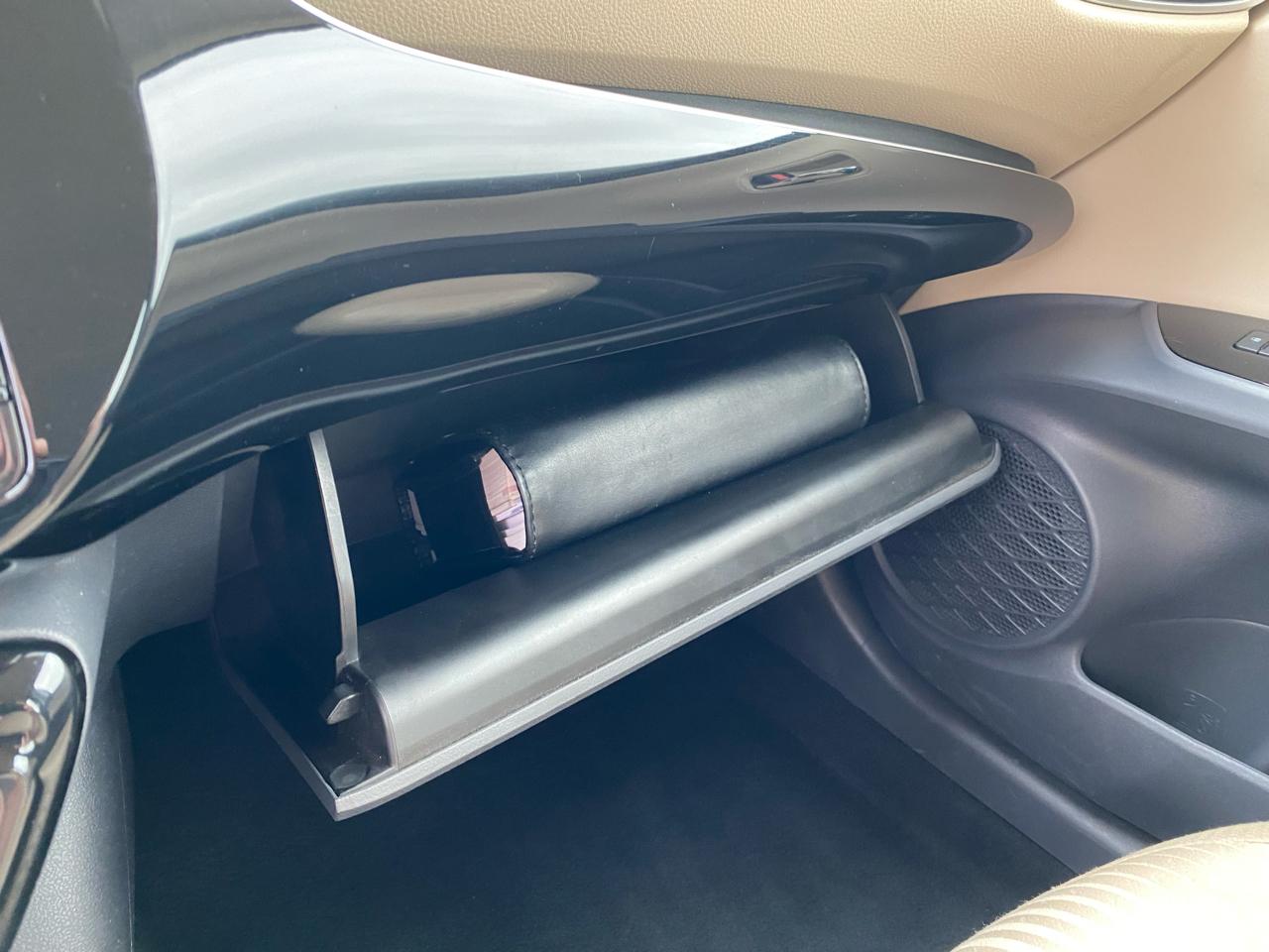 Toyota Prius Three Touring (Natl) 2018