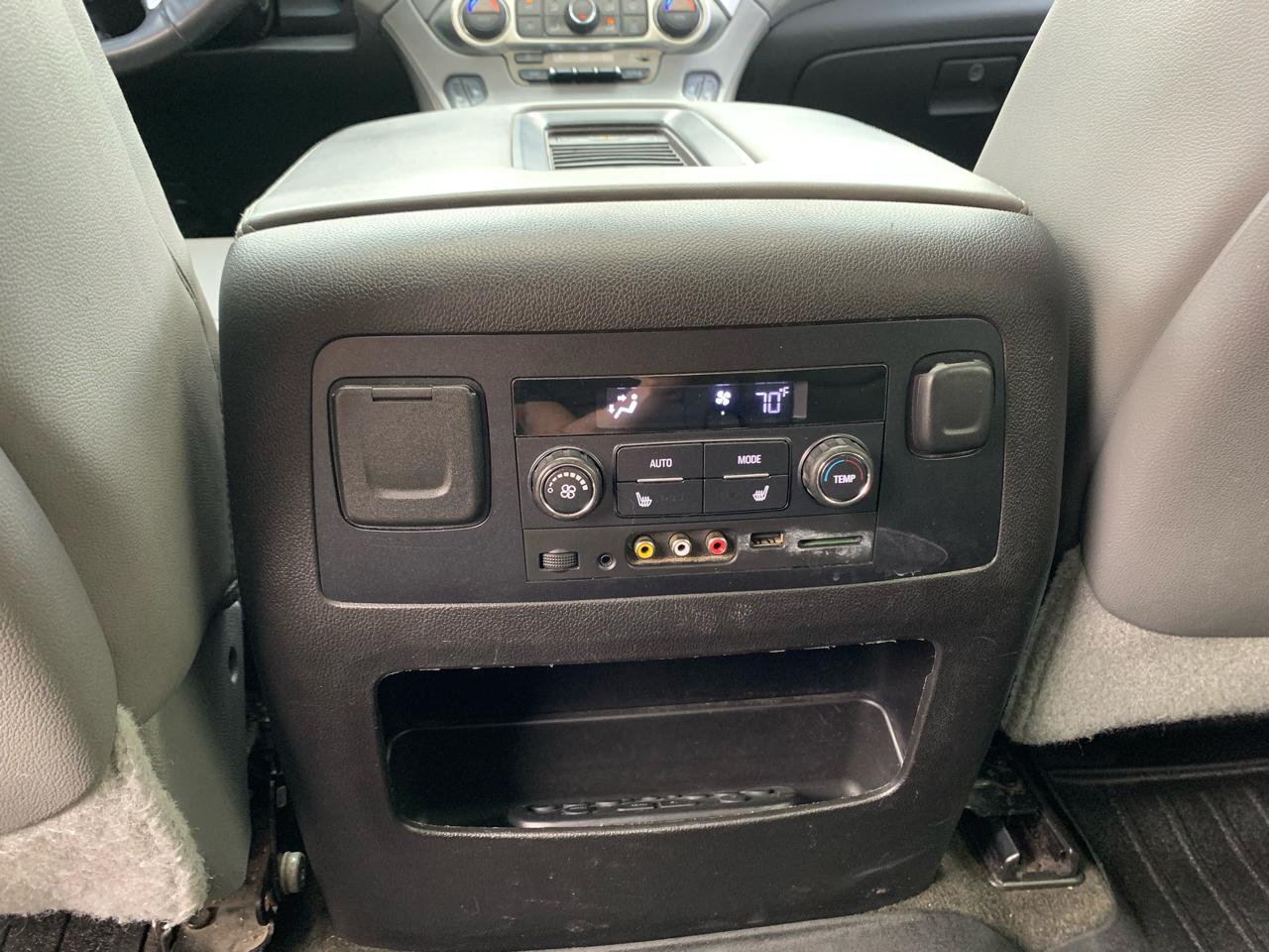 Chevrolet Tahoe 4WD 4dr LT 2015