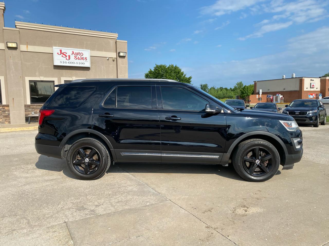 Ford Explorer XLT 4WD 2017