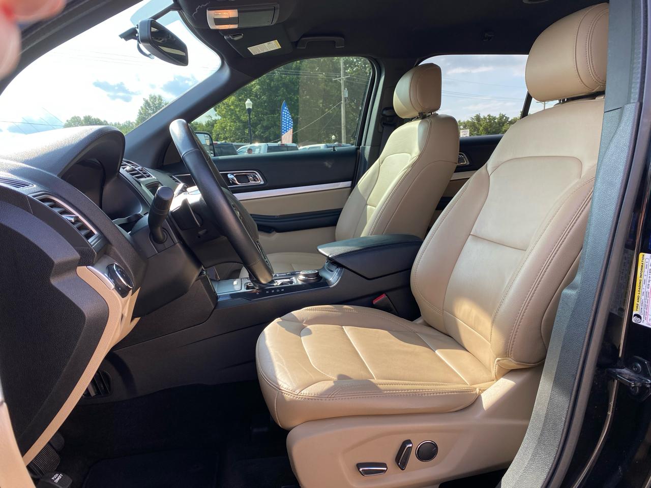 Ford Explorer XLT 4WD 2017