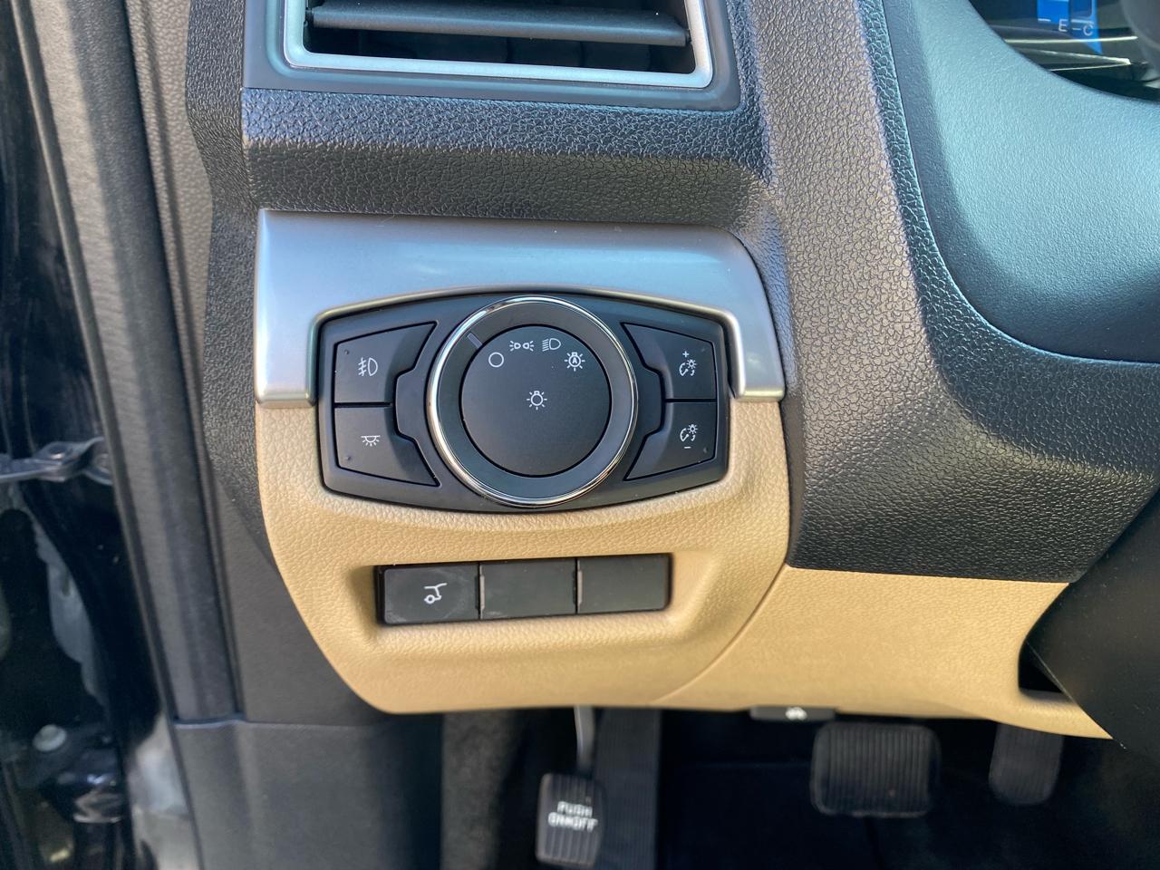 Ford Explorer XLT 4WD 2017