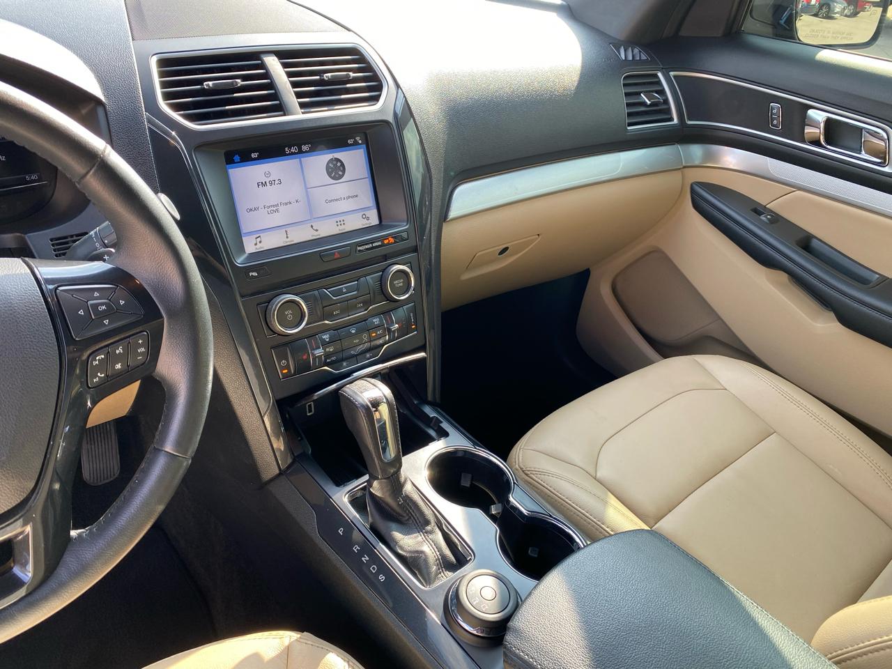 Ford Explorer XLT 4WD 2017
