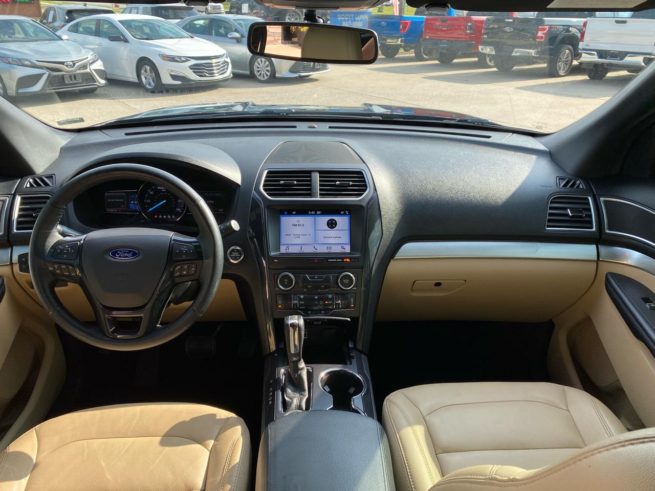 Ford Explorer XLT 4WD 2017