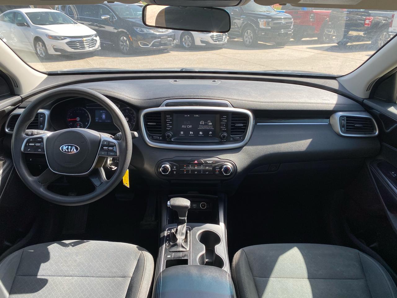 Kia Sorento L FWD 2019
