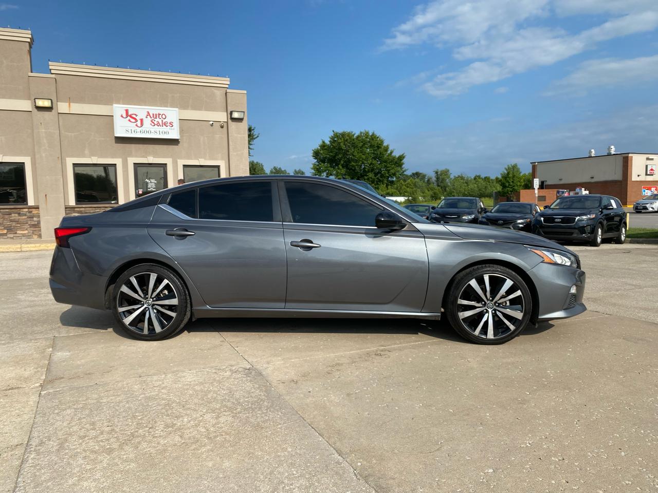 Nissan Altima 2.5 SR Sedan 2021