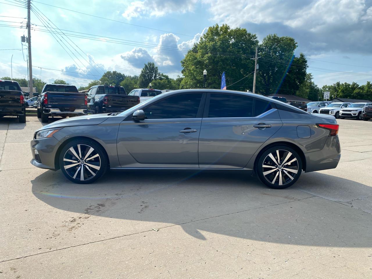 Nissan Altima 2.5 SR Sedan 2021
