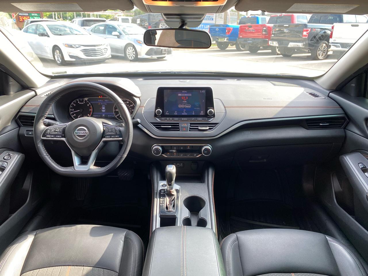 Nissan Altima 2.5 SR Sedan 2021