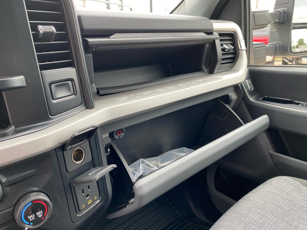 Ford Super Duty F-250 SRW  2023