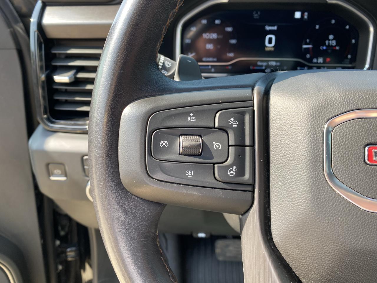 GMC Sierra 1500 AT4 Crew Cab 4WD 2023