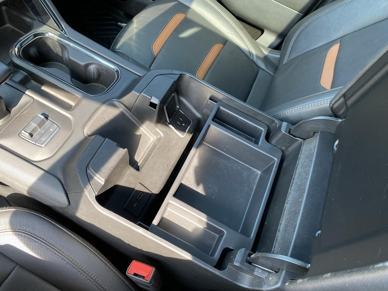 GMC Sierra 1500 AT4 Crew Cab 4WD 2023