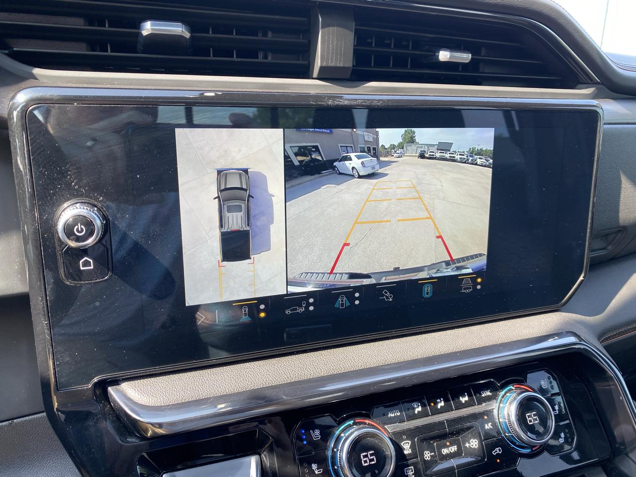 GMC Sierra 1500 AT4 Crew Cab 4WD 2023