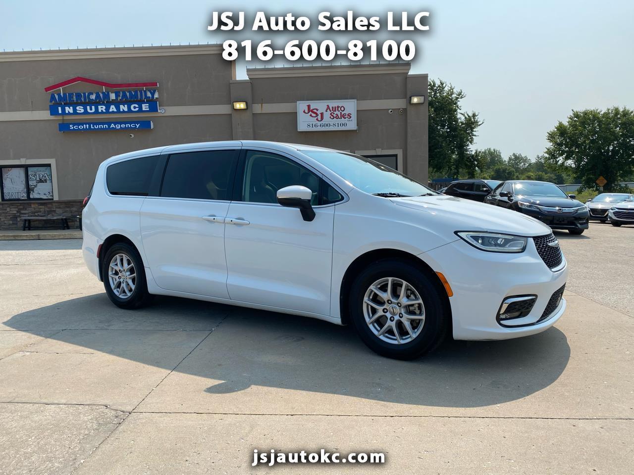 2023 Chrysler Pacifica Touring L FWD