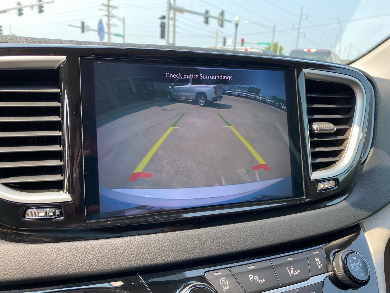 Chrysler Pacifica Touring L FWD 2023