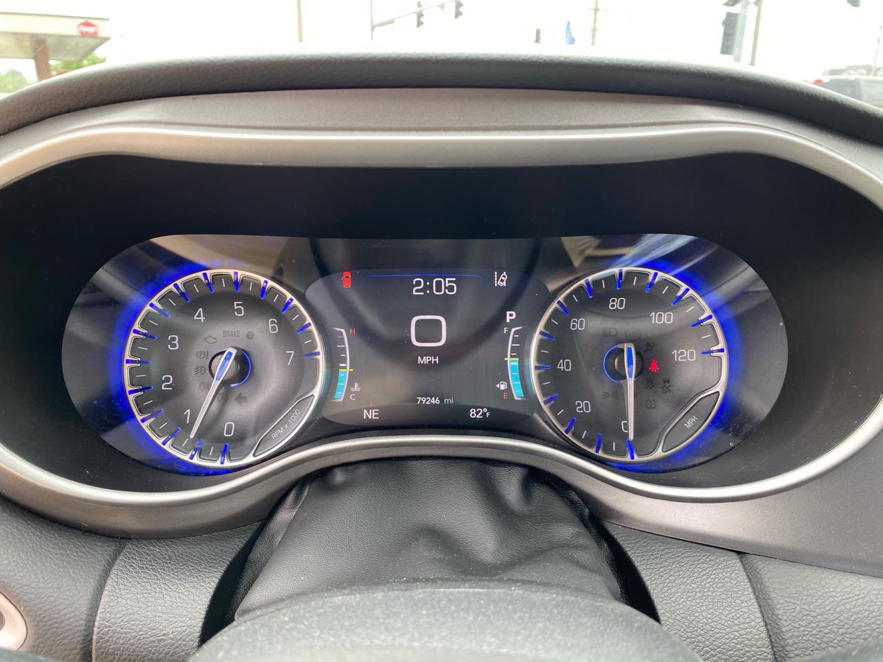 Chrysler Pacifica Touring L FWD 2023