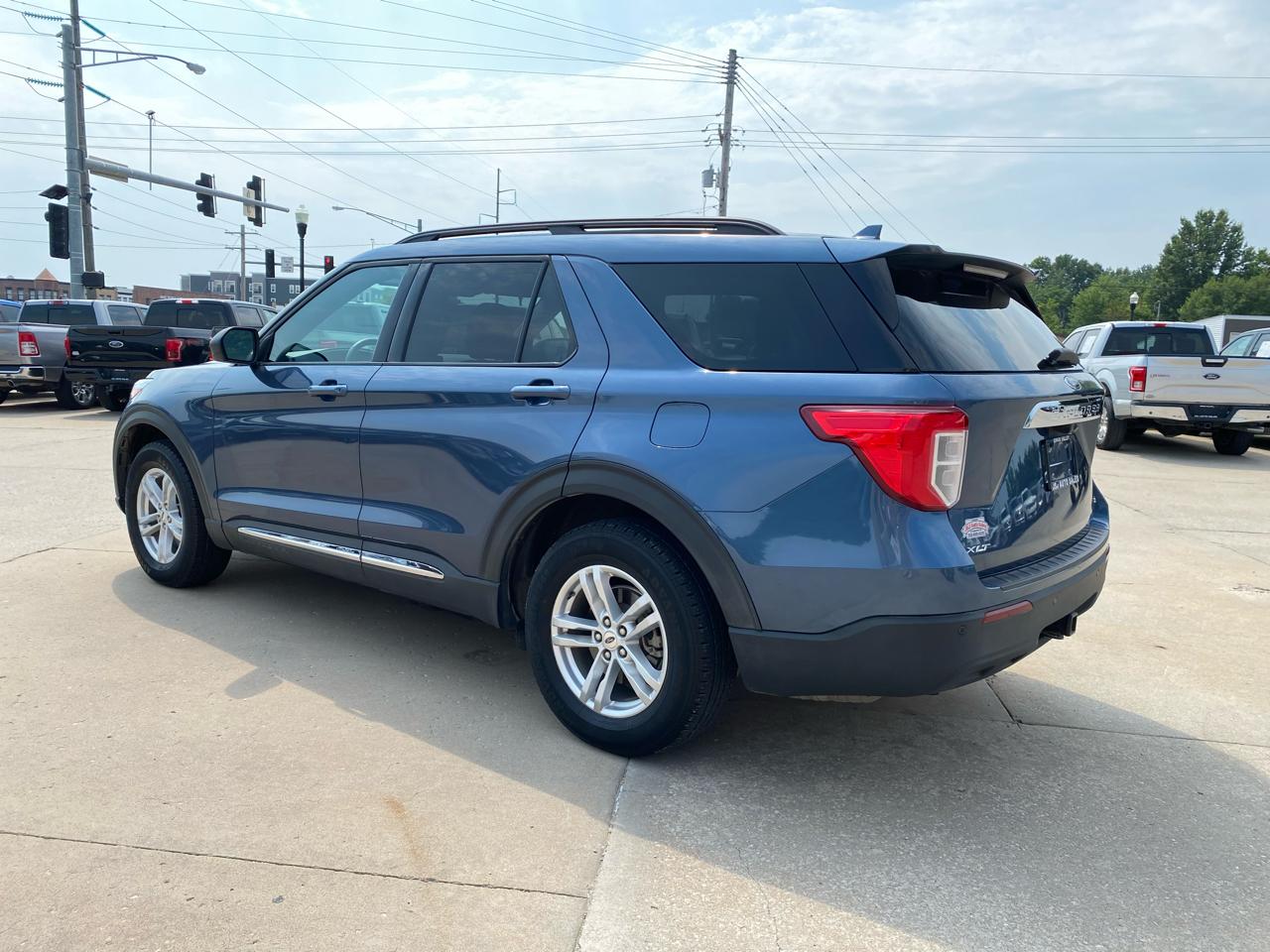 Ford Explorer XLT 4WD 2020