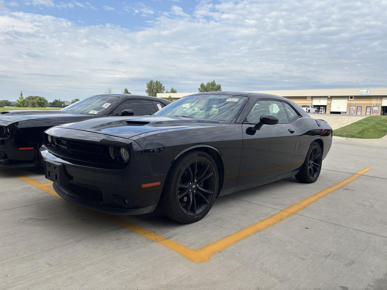 Dodge Challenger SXT RWD 2018