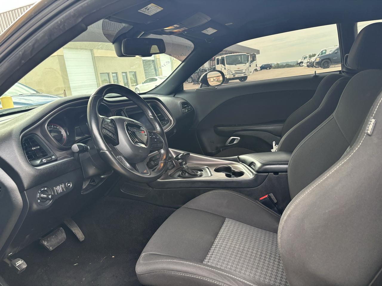 Dodge Challenger GT RWD 2021