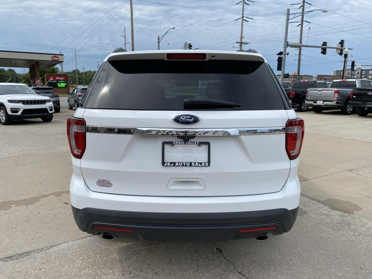 Ford Explorer Base FWD 2017