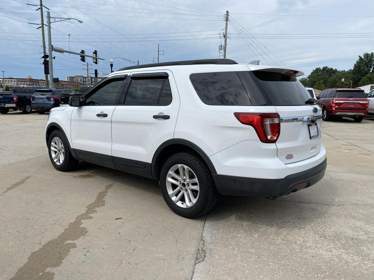 Ford Explorer Base FWD 2017