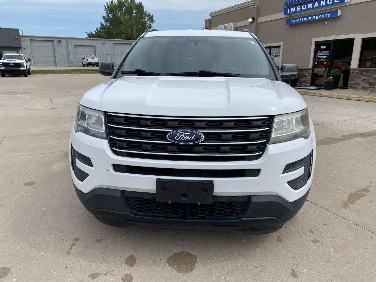 Ford Explorer Base FWD 2017