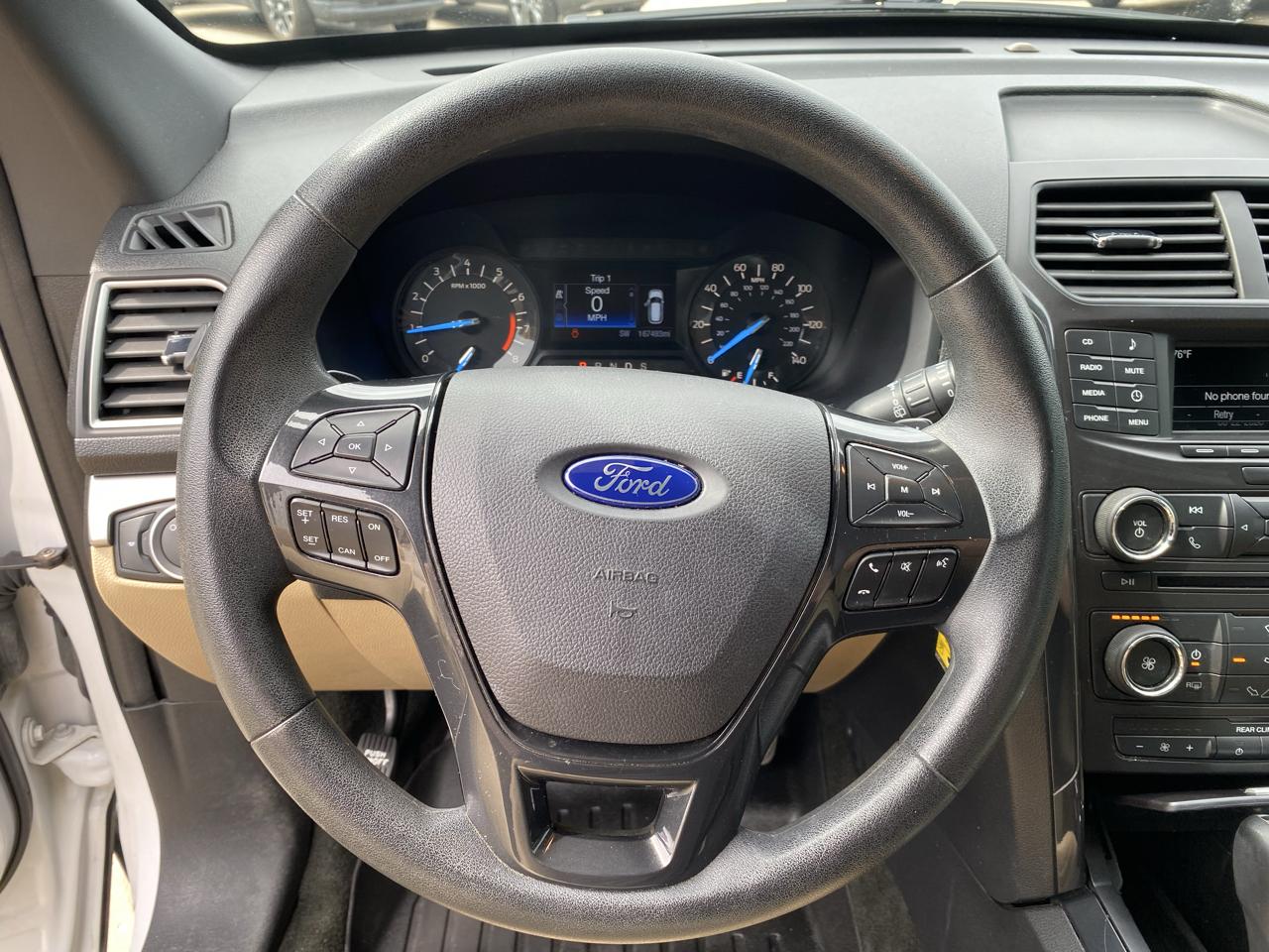 Ford Explorer Base FWD 2017