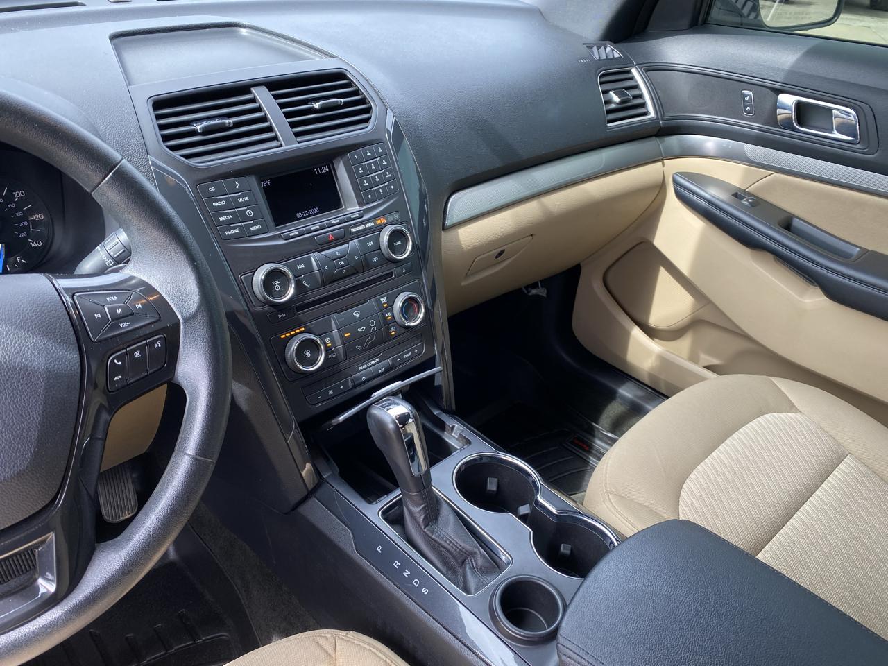 Ford Explorer Base FWD 2017
