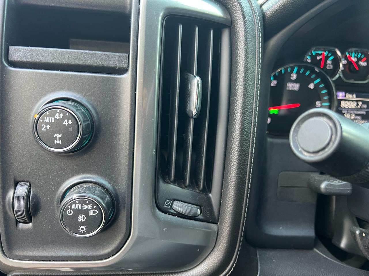 Chevrolet Silverado 1500 4WD Double Cab 147" LTZ 2015