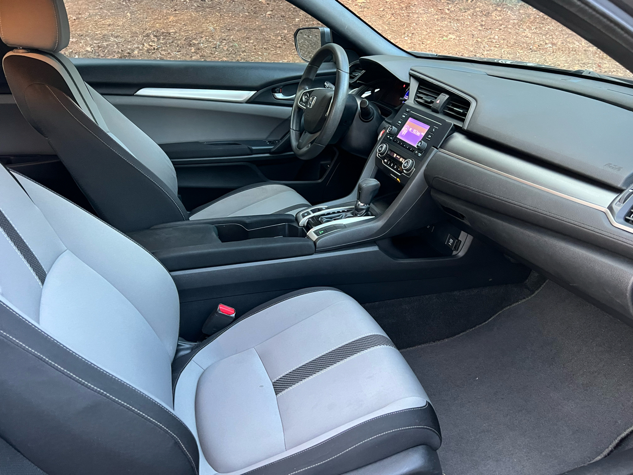 Honda Civic LX-P Coupe CVT 2017