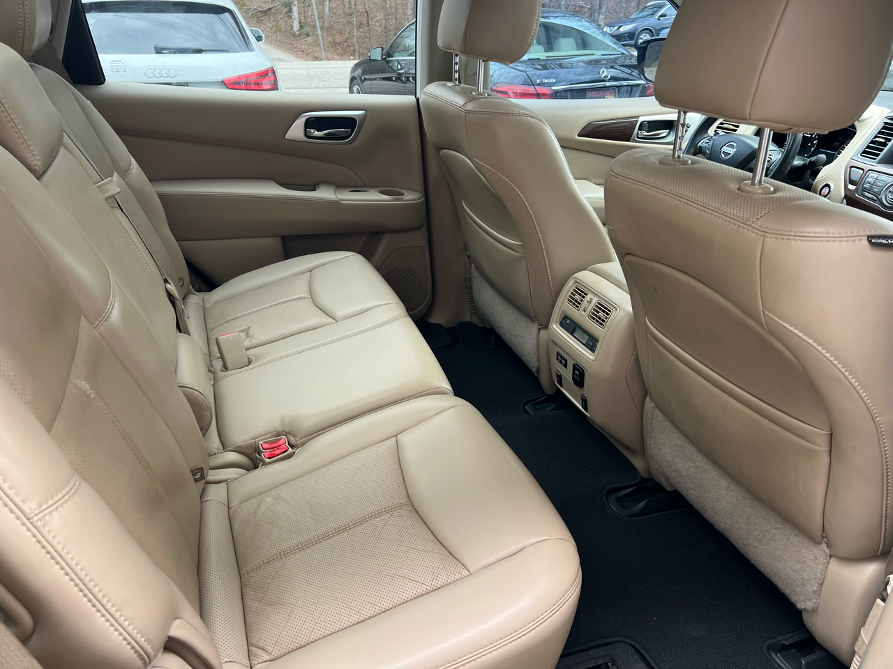 Nissan Pathfinder Platinum 2WD 2017