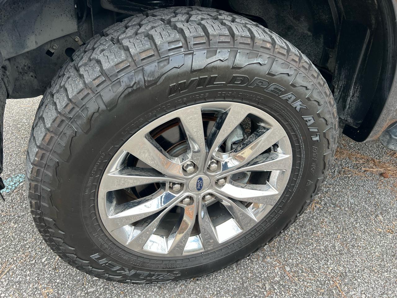 Ford F-150 Lariat SuperCrew 4WD 2015