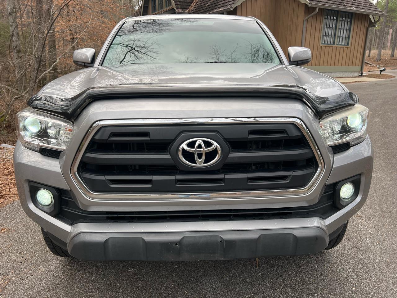 Toyota Tacoma Prerunner SR5 Double Cab V6 2016