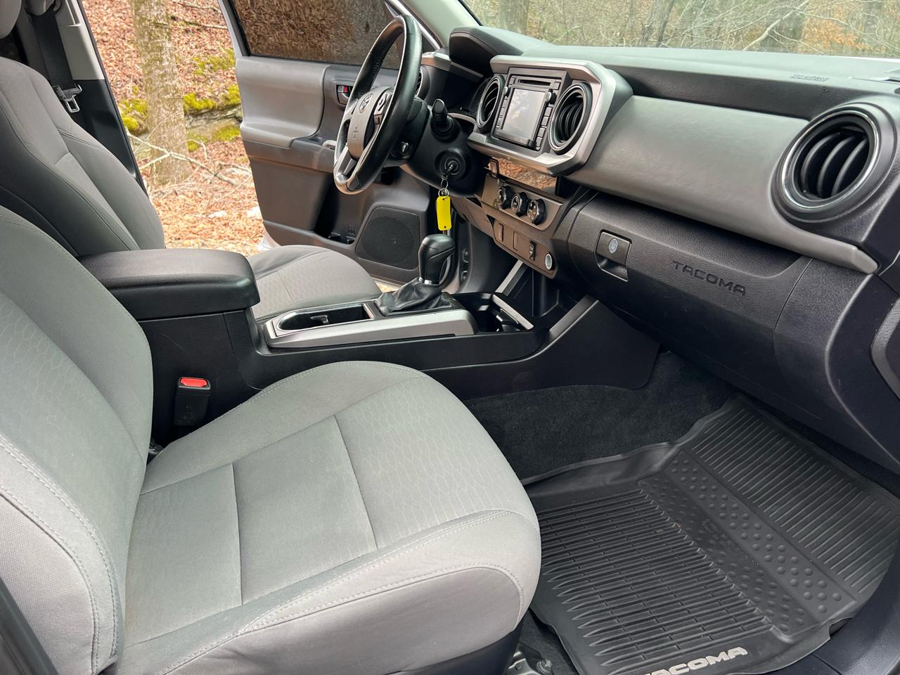 Toyota Tacoma Prerunner SR5 Double Cab V6 2016