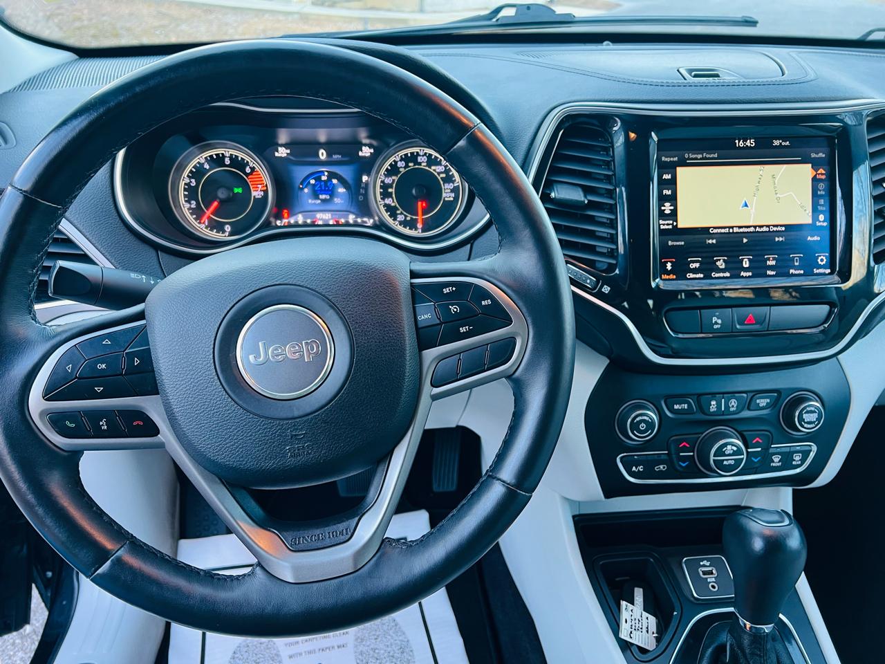 Jeep Cherokee Limited FWD 2019