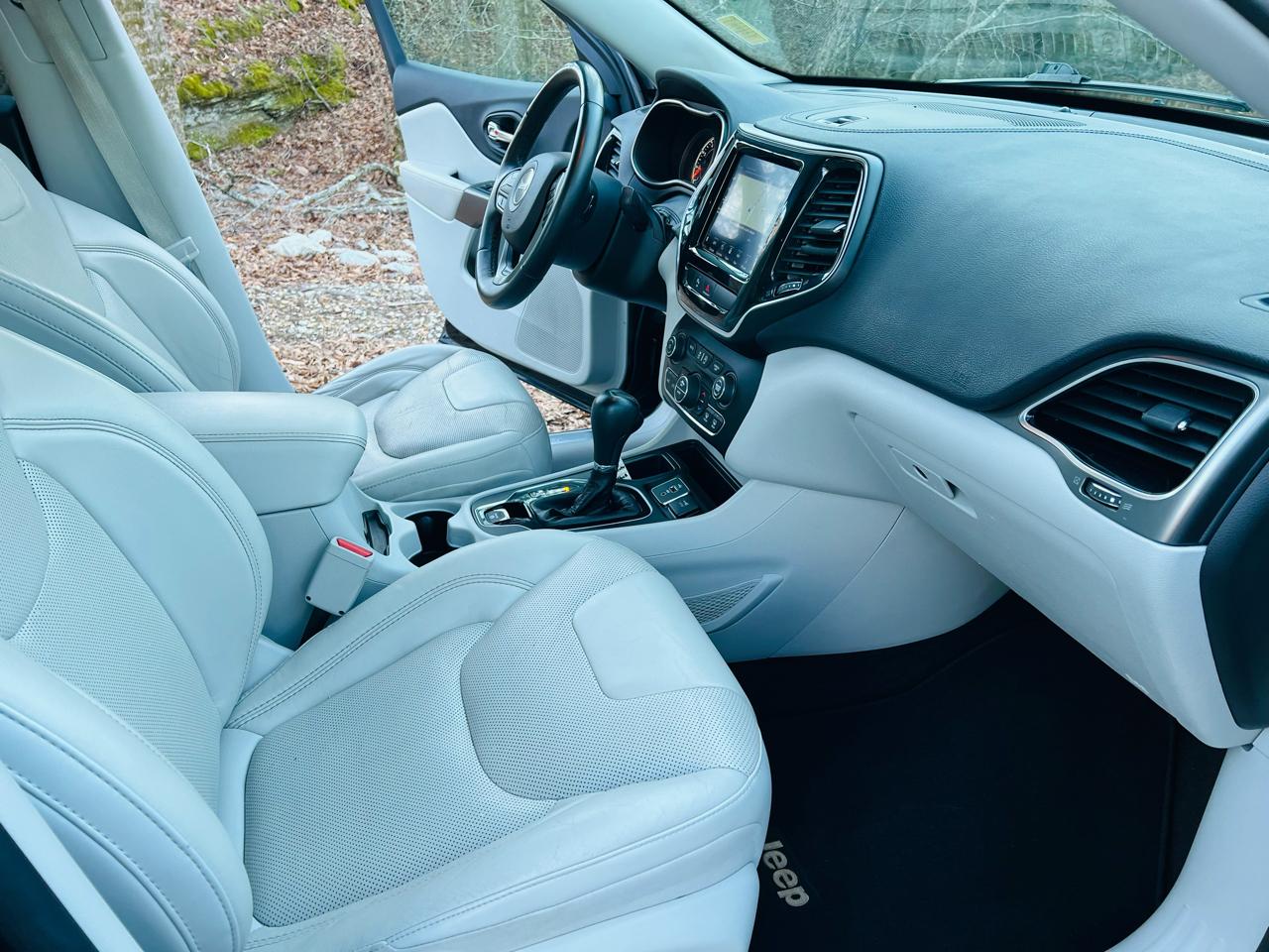 Jeep Cherokee Limited FWD 2019