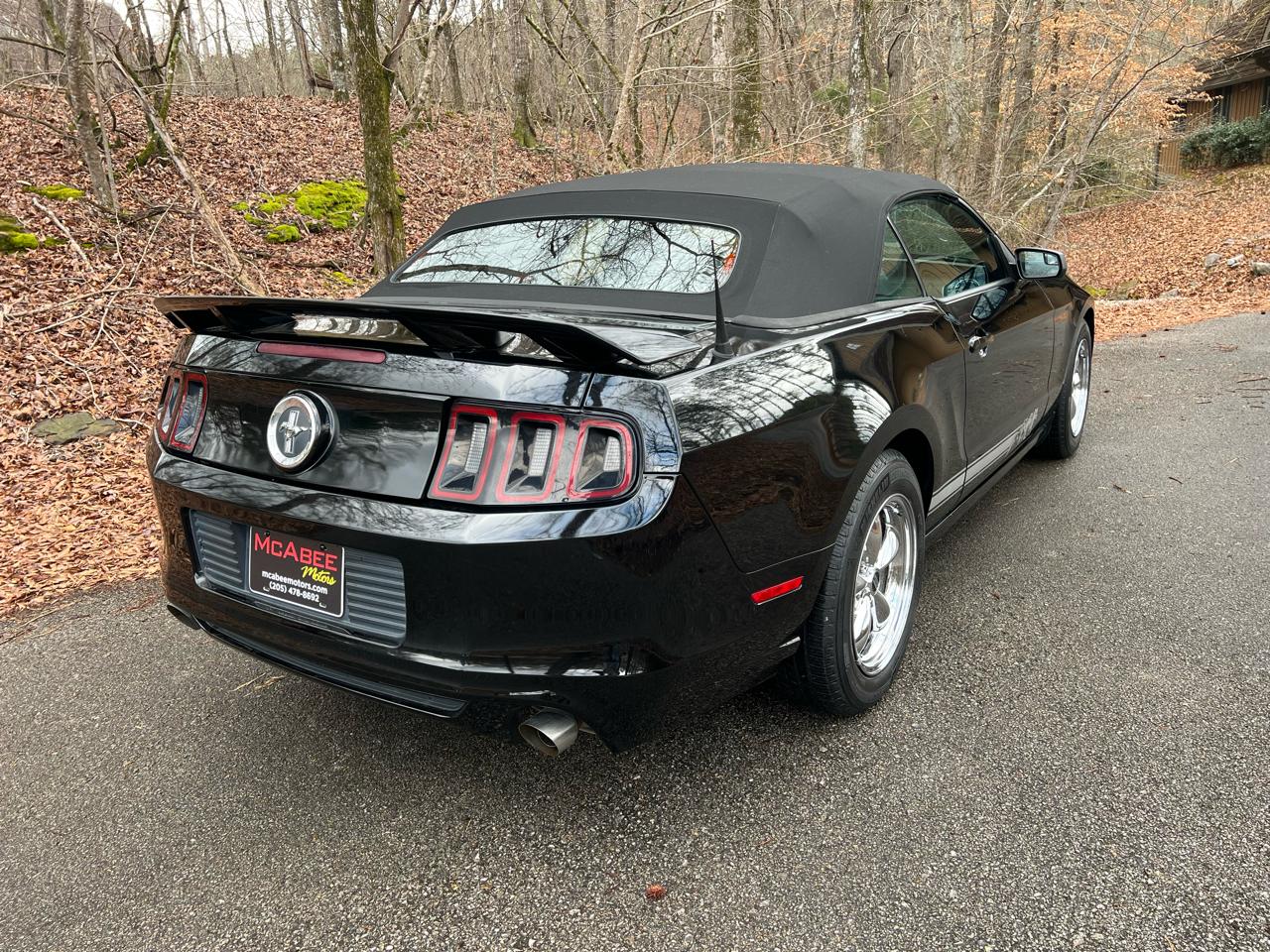 Ford Mustang V6 Convertible 2014