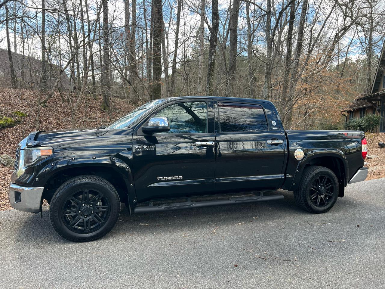 Toyota Tundra SR5 4.6L V8 CrewMax 2WD 2019