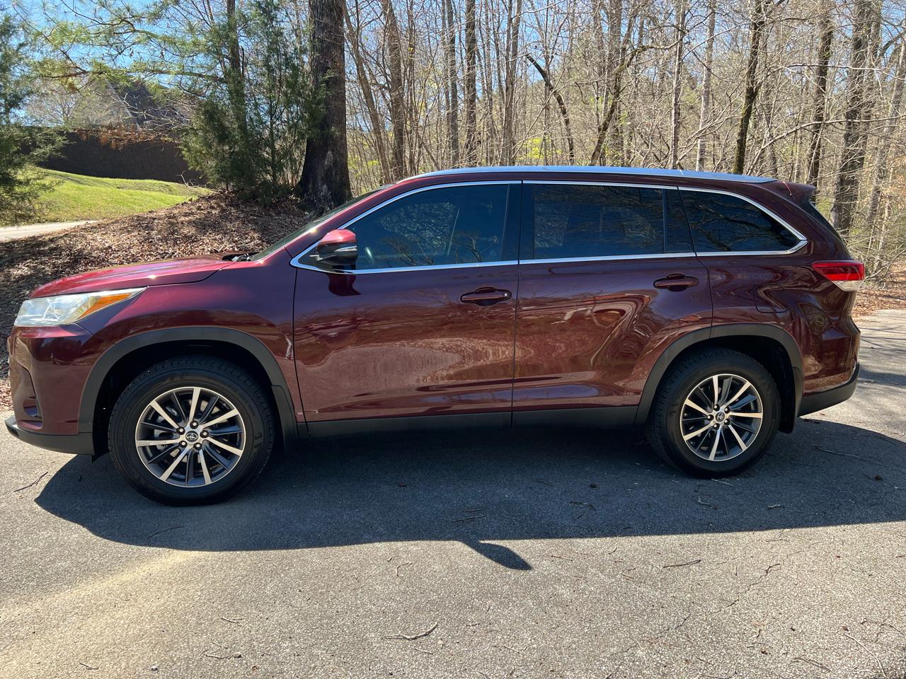 Toyota Highlander XLE AWD V6 2019
