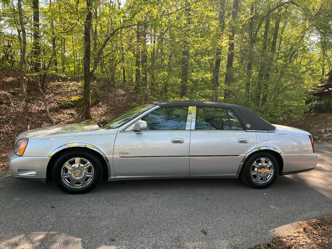 Cadillac DeVille Sedan 2002