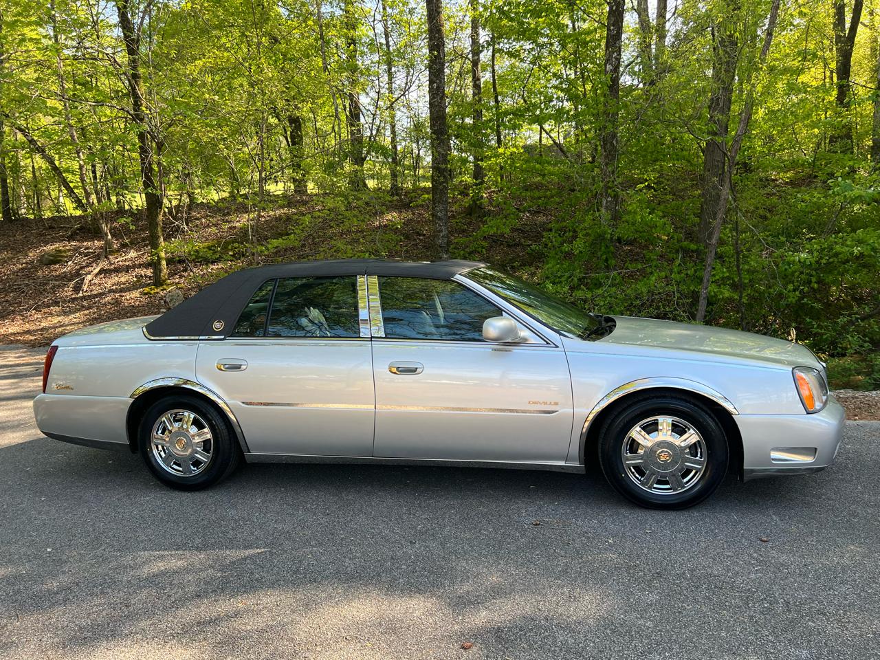 Cadillac DeVille Sedan 2002
