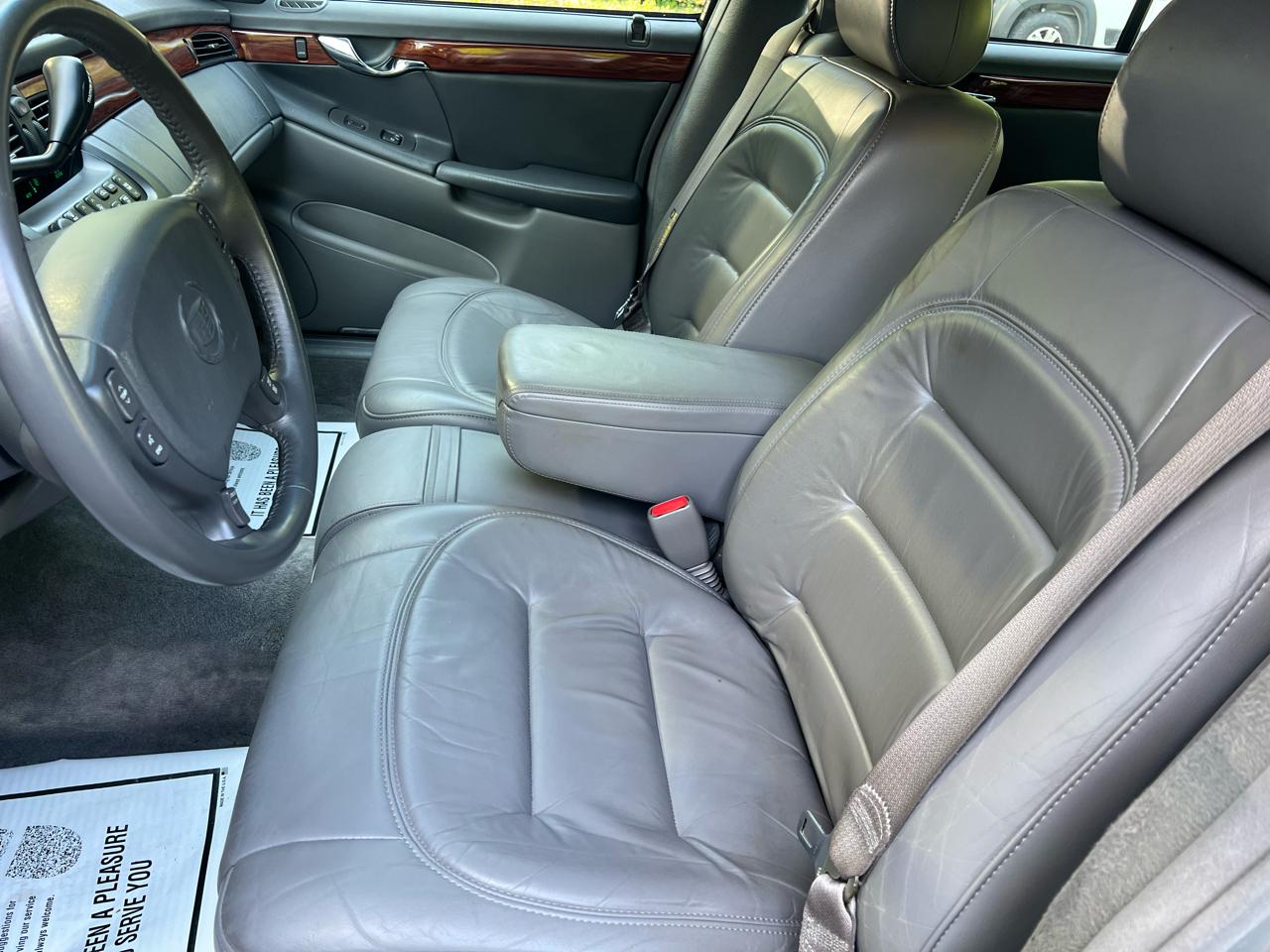 Cadillac DeVille Sedan 2002