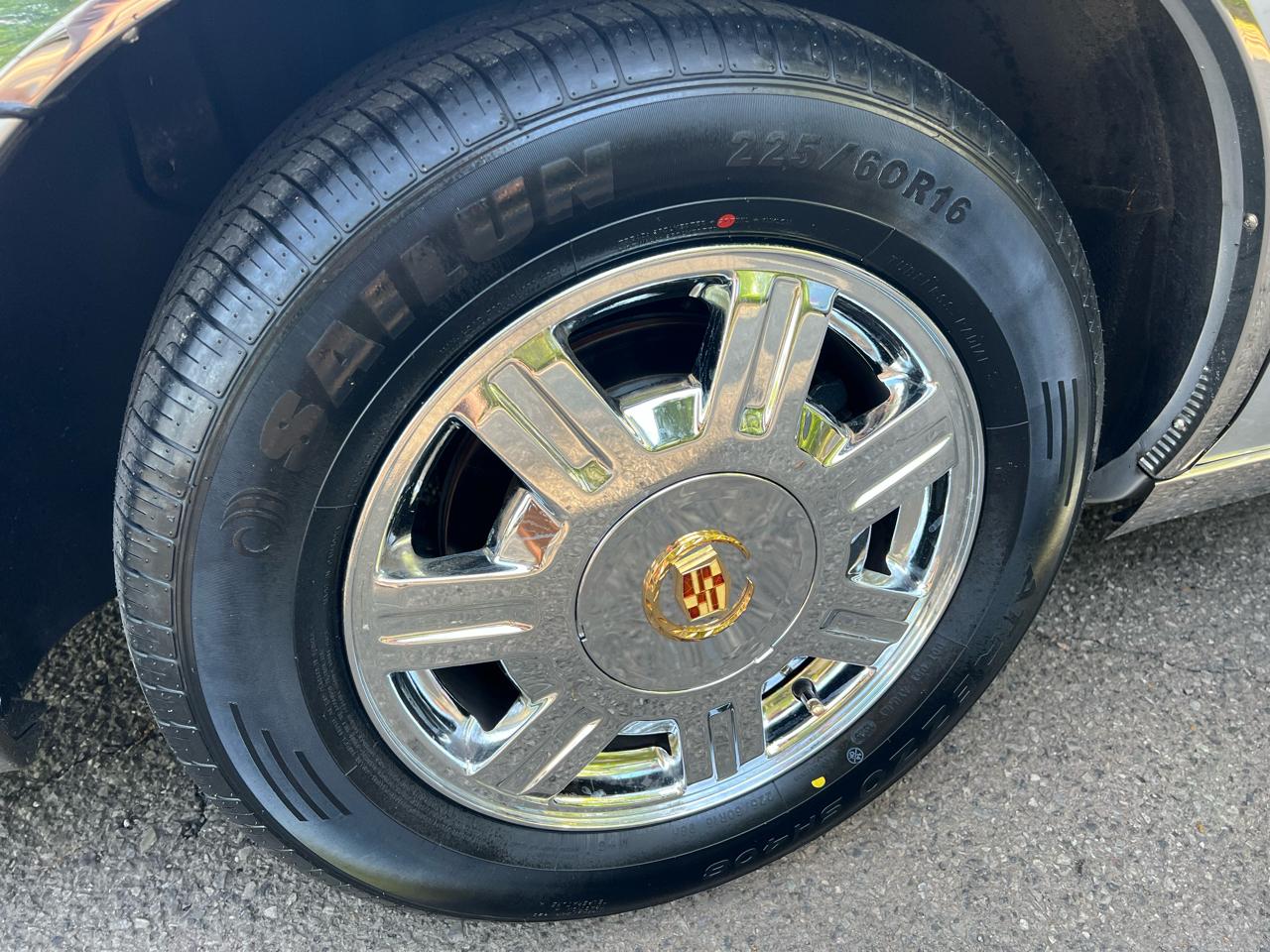 Cadillac DeVille Sedan 2002