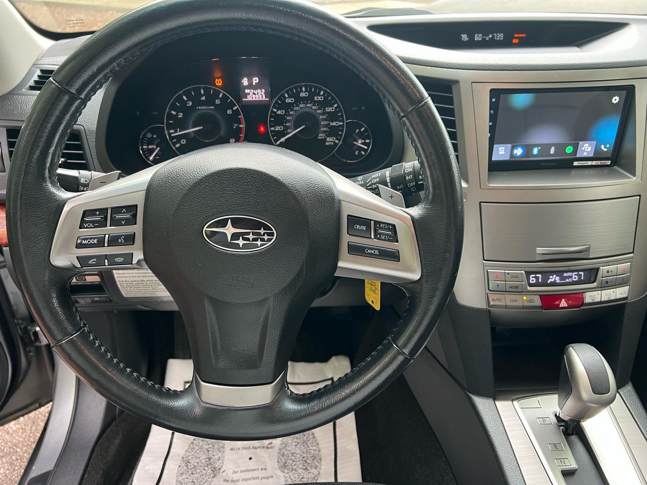 Subaru Outback 3.6R Limited 2012
