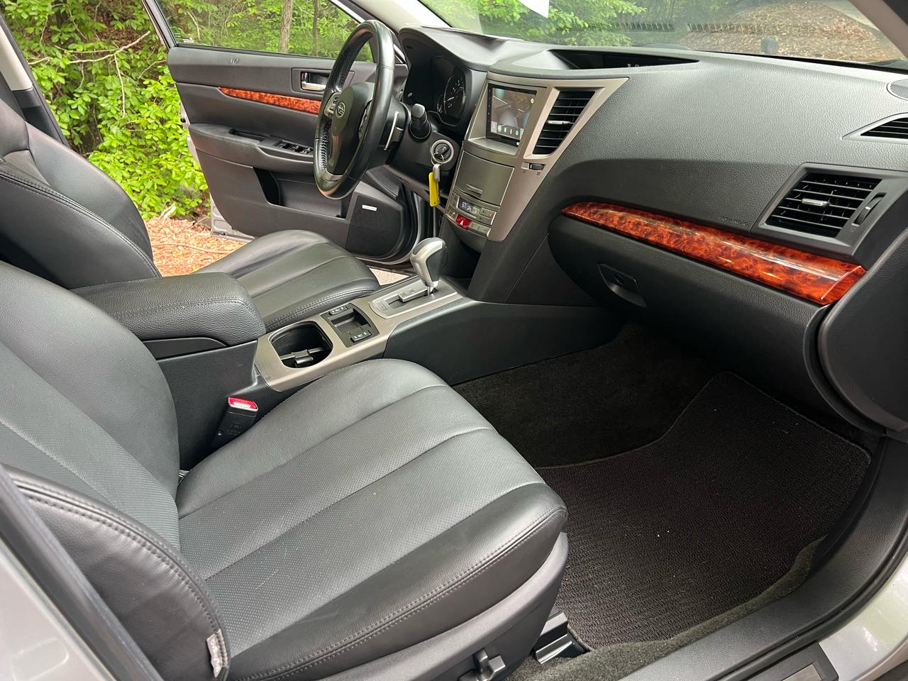 Subaru Outback 3.6R Limited 2012