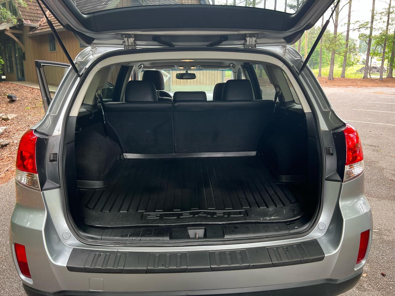 Subaru Outback 3.6R Limited 2012
