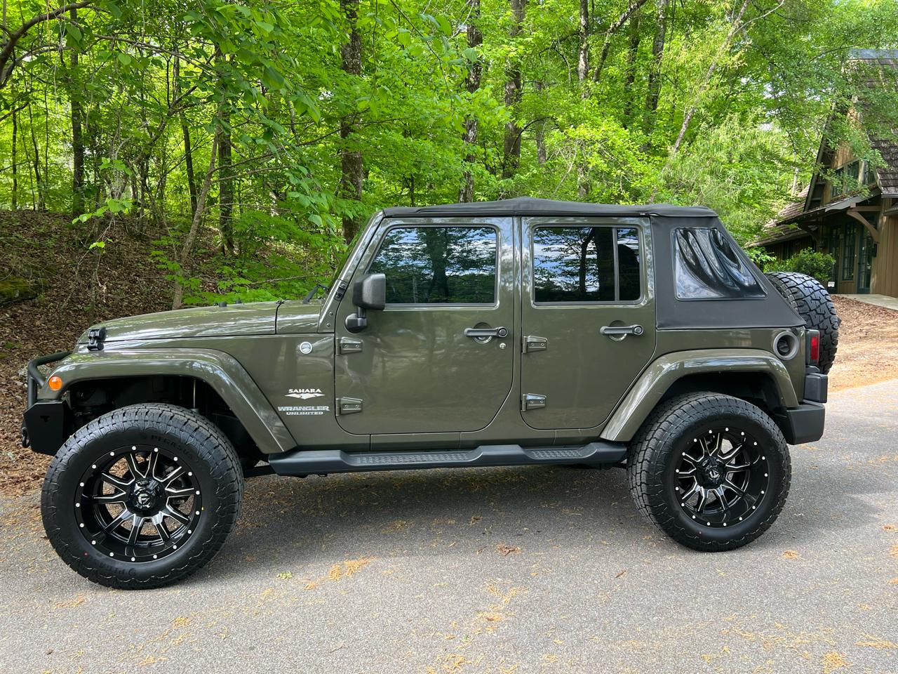Jeep Wrangler Unlimited Sahara 4WD 2015