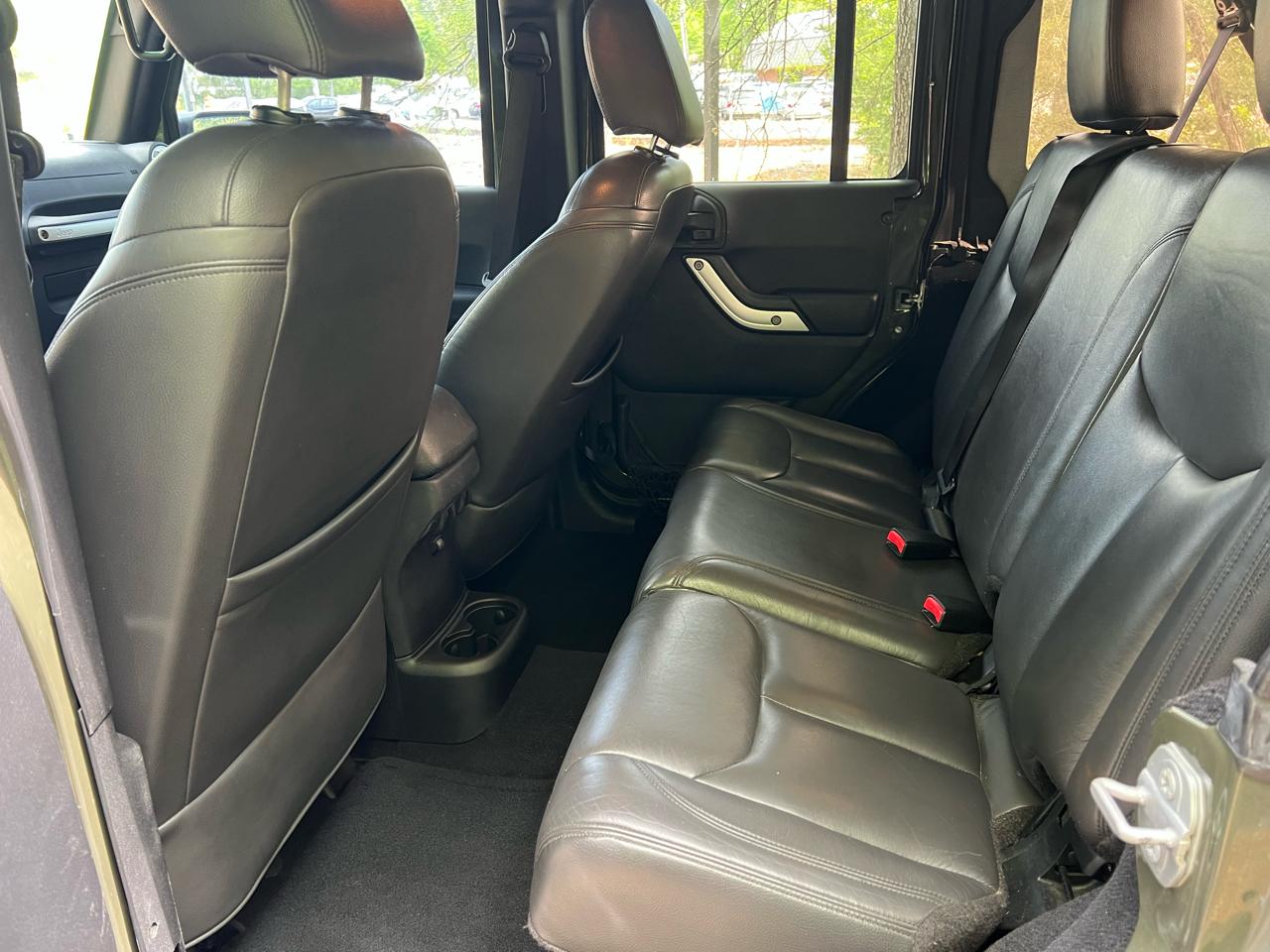 Jeep Wrangler Unlimited Sahara 4WD 2015